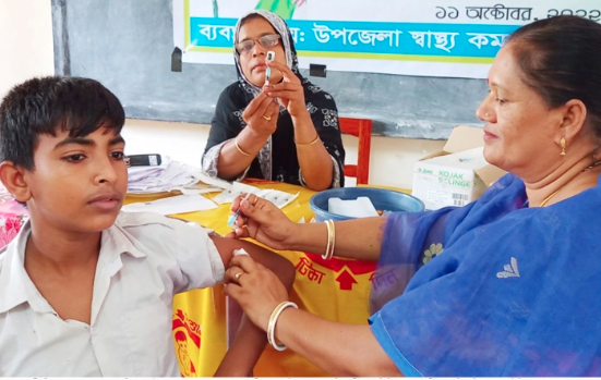 আজ থেকে জেলা ও উপজেলায় শিশুদের করোনা টিকা দেওয়া শুরু হয়েছে