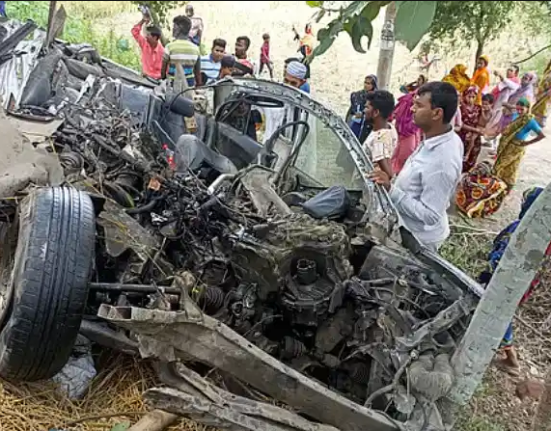 ঈদ যাত্রায় সড়কপথে ৪৫১ জন প্রাণ হারিয়েছেন, যার অধিকাংশই মারা গেছেন বাস দুর্ঘটনায়