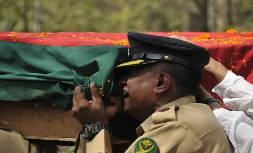 বিডিআর হত্যাকাণ্ড তদন্তে স্বাধীন কমিশন গঠন করে প্রজ্ঞাপন